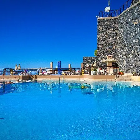 Kn Panoramica 3* אדחה