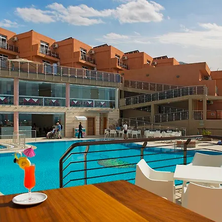 Kn Panorámica Apartahotel 3*