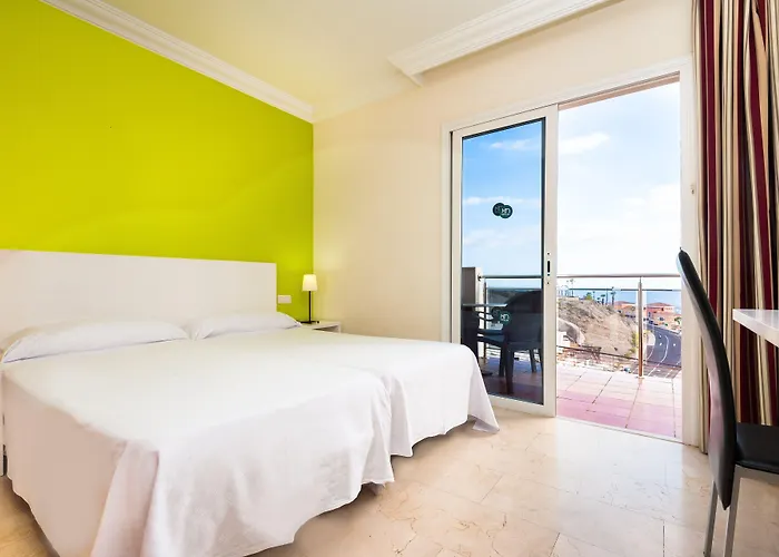 Kn Panoramica Апарт-отель Адехе